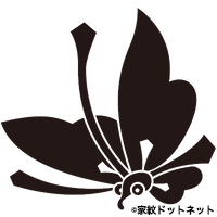 剣片喰飛び蝶の家紋情報 家紋検索no 1 家紋ドットネット 日本最大 家紋7 000種以上を掲載